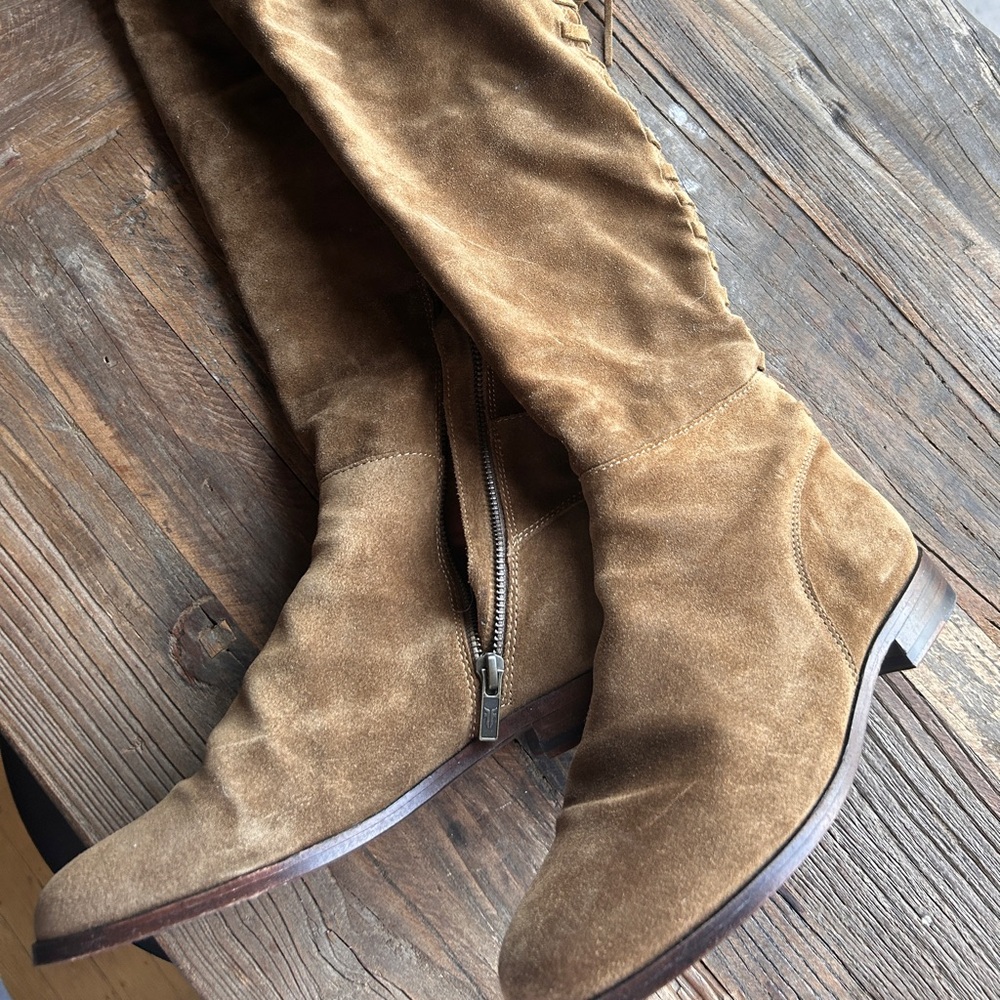 NWT Frye Tina Tassel Boots